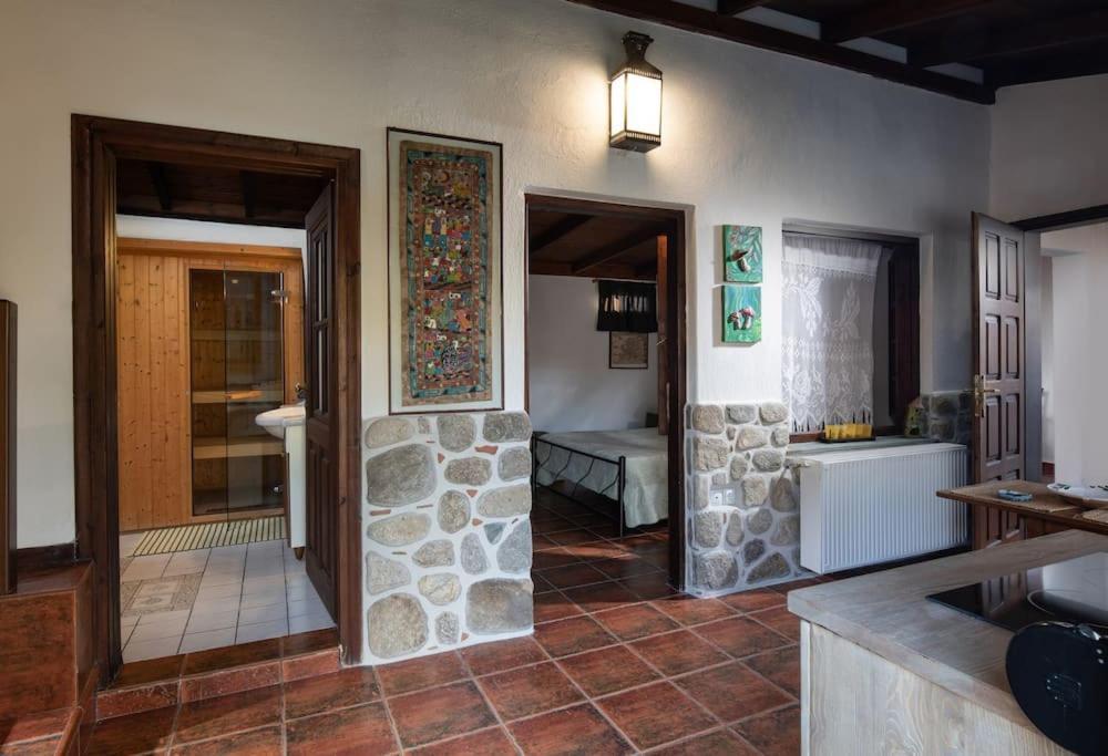 Traditionelles Appartement Athos Shadow Am Meer Paralia Sikias Eksteriør bilde
